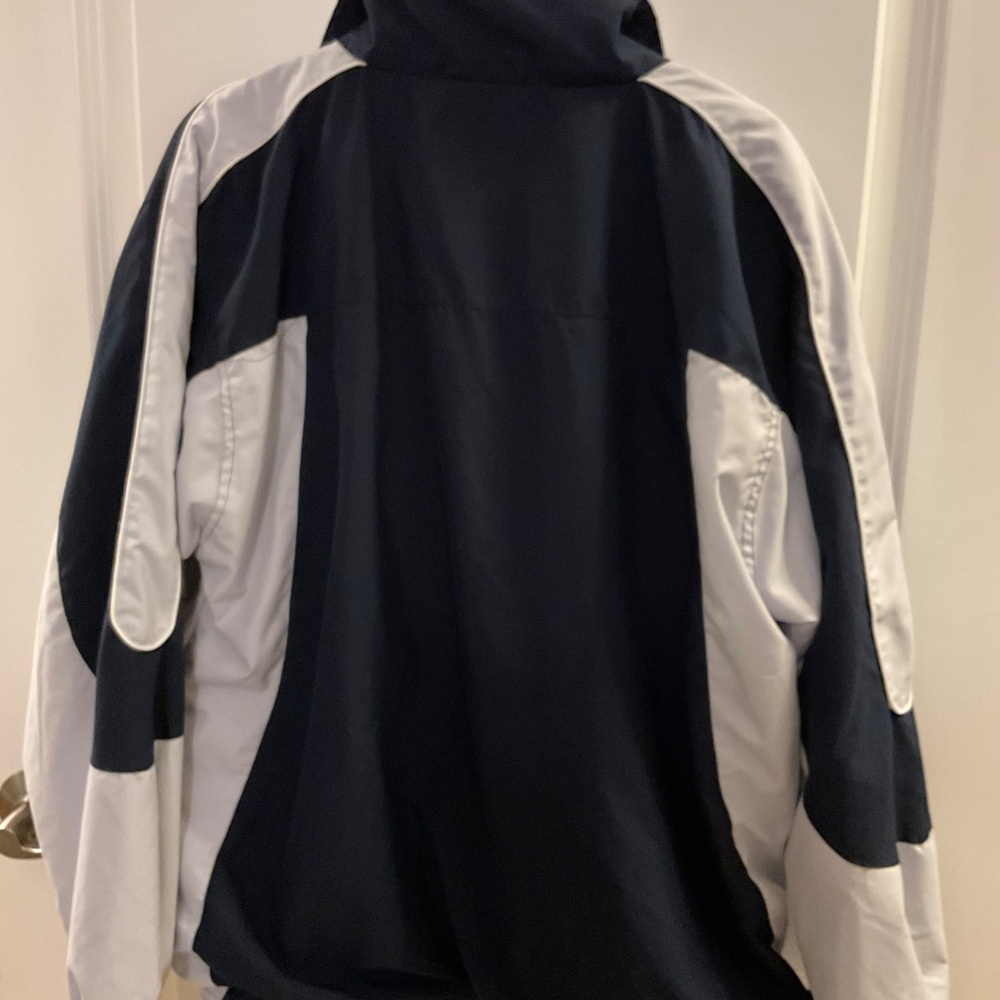 Champion Men’s Windbreaker - Picture 2 of 3
